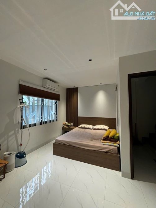Nhà Quang Tiến - 40m2 - 5 tầng - gara ô tô - dân xây - full nội thất