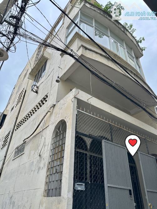 BÁN NHÀ KHU NAM LONG - 2 TẦNG, 1 TUM ST - 50.5M2, NGANG 4.2M VUÔNG VỨC - Z.Á 4.2 T.Ỷ