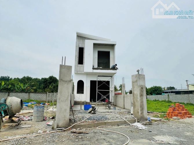 BÁN GẤP LÔ ĐẤT CỦ CHI CHỦ NGỘP TIỀN VỚI GIÁ 550 TRIỆU