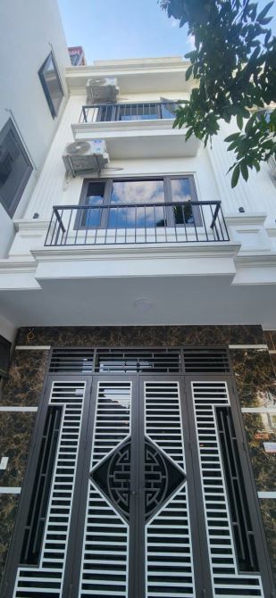 Bá,n Nhà  Tiền Lệ - Hoài Đức, 44m2*4Tầng, sân chơi chung 80m2 chỉ vài bước ra ôtô tránh.