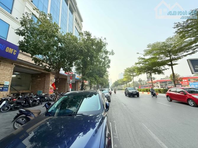 Bán nhà mặt phố Trần Vỹ – Cầu Giấy, 120m², 10 tầng, 1 hầm, thang máy, kinh doanh đỉnh