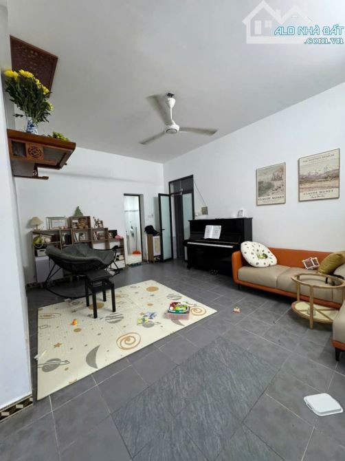 Siêu phẩm hiếm – CC 5T Cầu Bươu, Chung cư thấp tầng như căn hộ cao cấp, 72m², 2 PN.Cực rẻ