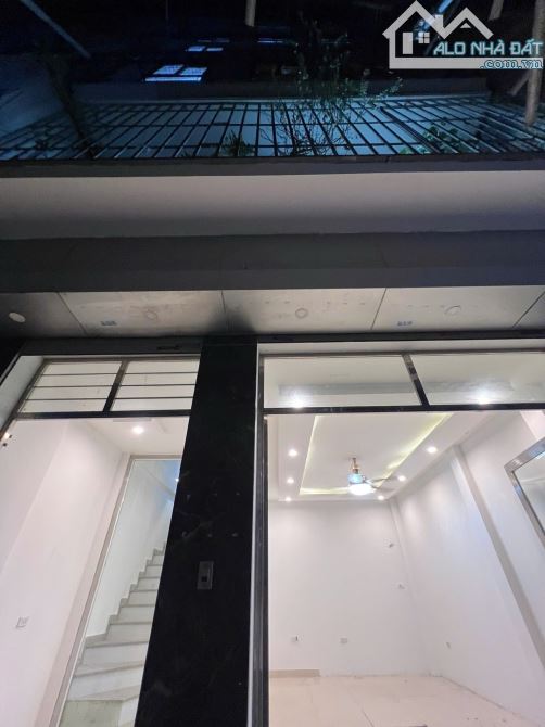 PHỐ NHÂN HOÀ- THANH XUÂN - 40Mx6Tầng xMT5M - OTO TRÁNH- KINH DOANH- GIÁ 13 TỶ