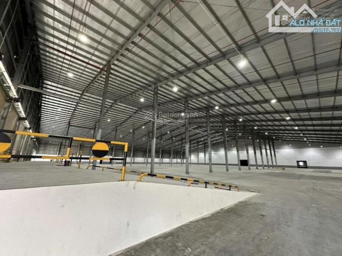 Cho thuê kho xưởng 1.700m² KCN Tân Bình gần Trường Chinh nền bê tông, PCCC đầy đủ