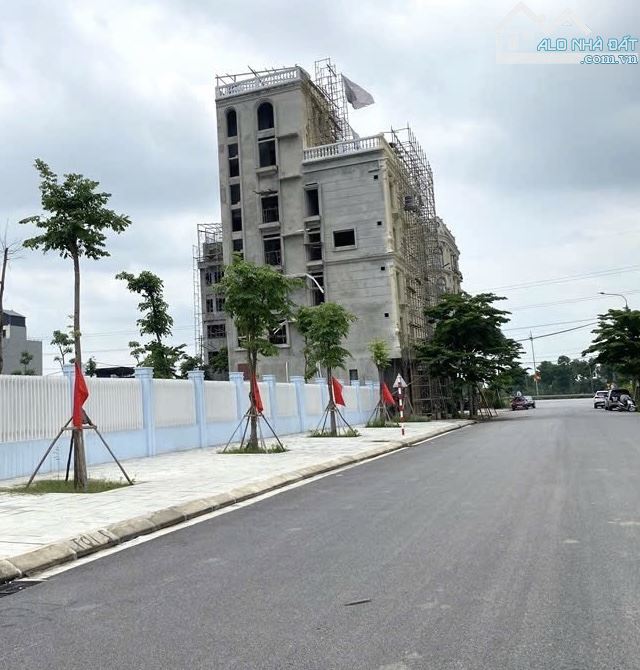 Bán đất , Đồng nhân , Hải bối 88m2 x MT5m vỉa hè , ô tô tránh 13.8 tỷ