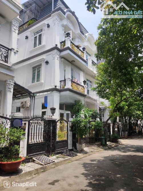 Nhà khu Vip 4 tầng Villa Anh Đào, 5,2x13m. 50m ra Hà Huy Giáp