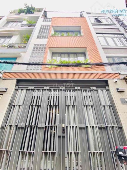 Bán CHDV có thang máy, PCCC gồm 14P doanh thu ổn định ngay Cao Đẳng Lý Tự Trọng