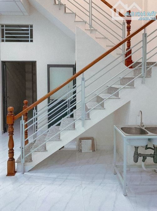 NGANG 4.8M siêu hiếm và dài 19M HẺM XE HƠI đối diện BV Thống Nhất chỉ hơn 8 tỷ