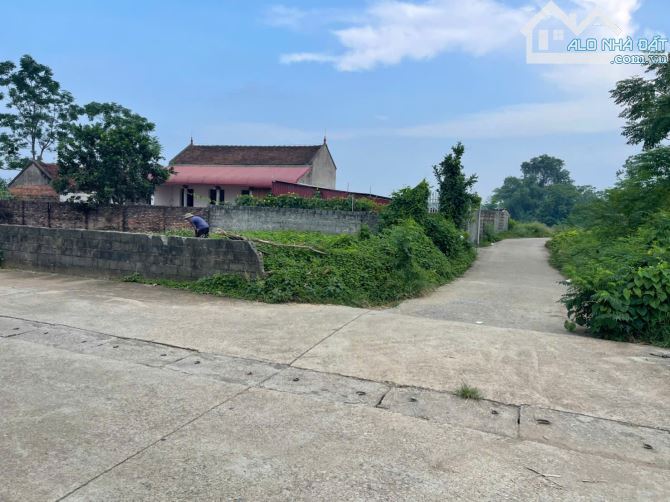 Do ko có nhu cầu sử dụng em bán đất xã Hoàng Văn Thụ, Chương Mỹ, Hà Nội    •   Diện tích: