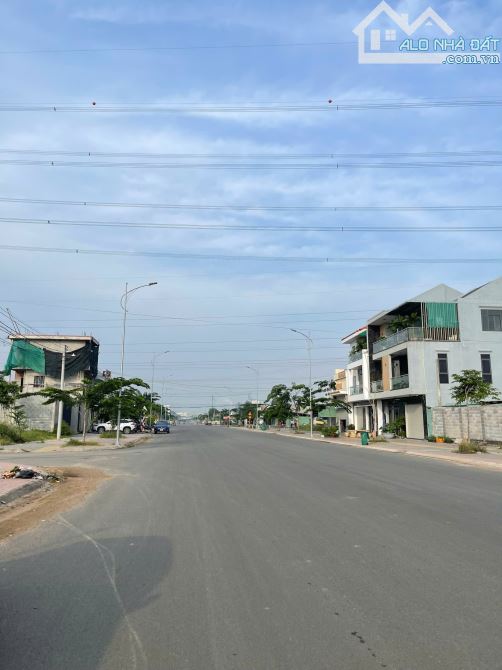 Bán Gấp Đất Mặt Tiền Đường Hùng Vương - KINH DOANH BẬC NHẤT PHÚ MỸ