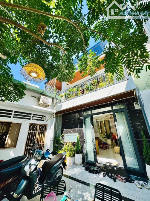 90m2, BÁN BIỆT THỰ 2 TẦNG, 120/ THÍCH QUẢNG ĐỨC, P5 PHÚ NHUẬN, 7 TỶ NHỈNH