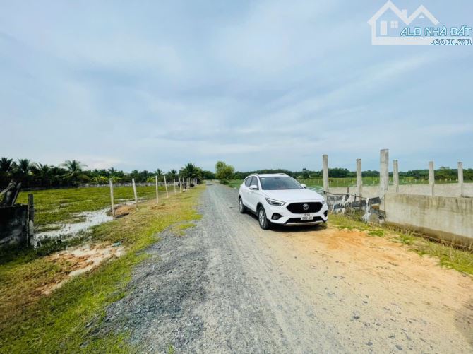Bán Đất Diện Tích Lớn, Mặt Tiền Đường Lớn, 1.2ha, Gần Sông Sài Gòn – Thích Hợp Nhà Vườn