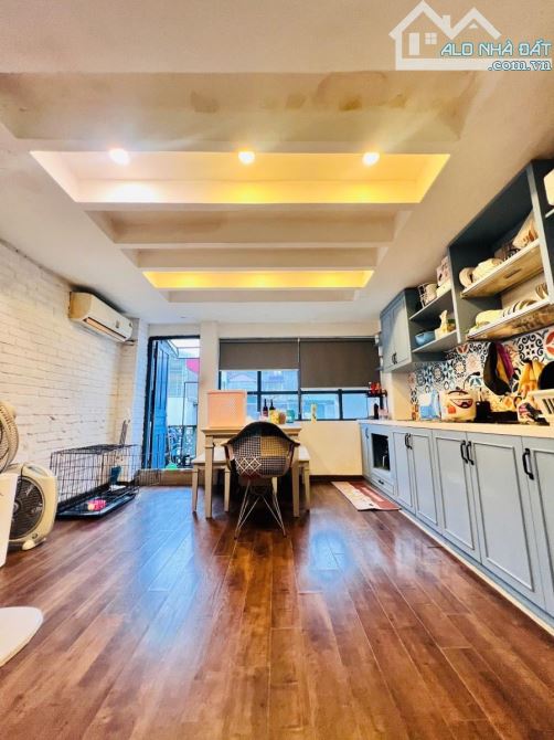 Phân lô Nguyễn Phúc Lai, Oto tránh, Vỉa hè, 20m ra phố. 52m2, mt 4m, 4 tầng. 21 tỷ
