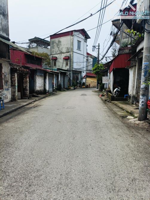 BÁN ĐẤT GẦN 50M2. MẶT NGÕ Ô TÔ TRÁNH - KINH DOANH. 8.5 TỶ