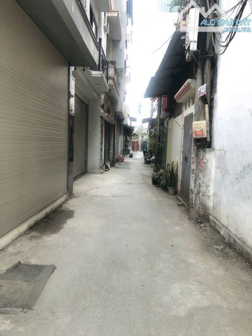 Nhà cấp 4 khu phân lô, 93m², 2 mặt ngõ, nở hậu hút lộc – ngõ thông, ô tô đỗ cửa, giá tốt