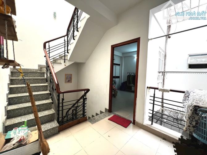 SÁT HXH HUỲNH VĂN BÁNH - 80M - 4 TẦNG 6PN - NGANG 5M - CHÍNH CHỦ