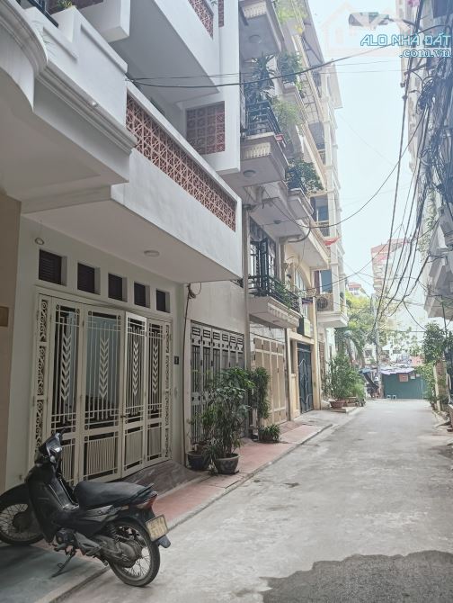 Phân lô Nghĩa Đô-Hoàng Sâm, ô tô tránh, mặt tiền gần 5m, 59m2 xây dựng 4 tầng nhỉnh 17 tỉ