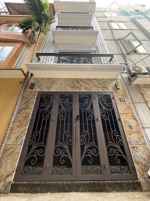Tôi chính chủ bán nhà 5 tầng ngõ 381 nguyễn khang cầu giấy