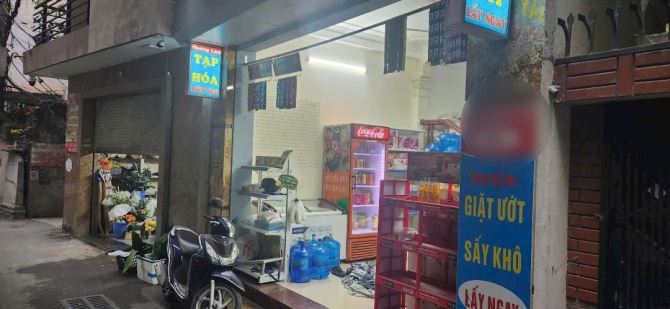 CÓ CĂN NHÀ DÂN XÂY Ở CẦU GIẤY 61/68M2 X 5 TẦNG MẶT NGÕ THÔNG KINH DOANH