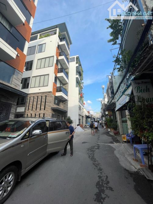 Bán nhà mới 6 tầng thang máy, 4x15m - Xe tải thông Nguyễn Văn Khối, khu phân lô Gò Vấp