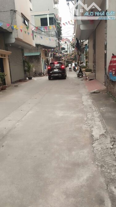 BÁN NHÀ LAI XÁ - ĐH CÔNG NGHIỆP - Ô TÔ TRÁNH - NGÕ THÔNG - 35M - 5.3 TỶ