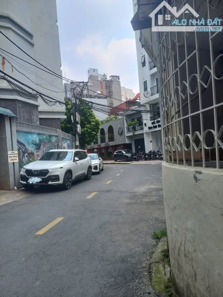BÁN NHÀ đẹp ở LÁNG HẠ, 65m, 6 tầng thang máy, đường ô tô tránh, 27 tỷ