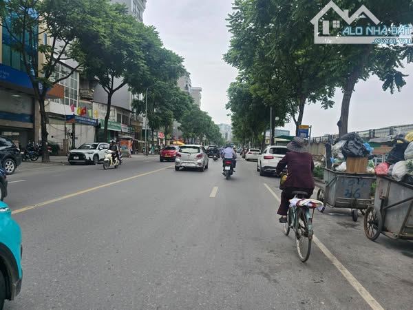 BÁN NHÀ ĐẸP ở LÊ TRỌNG TẤN, 85m, 5 tầng, ô tô tránh, 27 tỷ