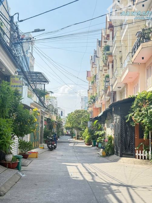 Nhỉnh 4 Tỷ, Nhà C4 Mới Khu Phân Lô Hẻm 8m Thông Trần Thị Năm, 60m2(4*15m)
