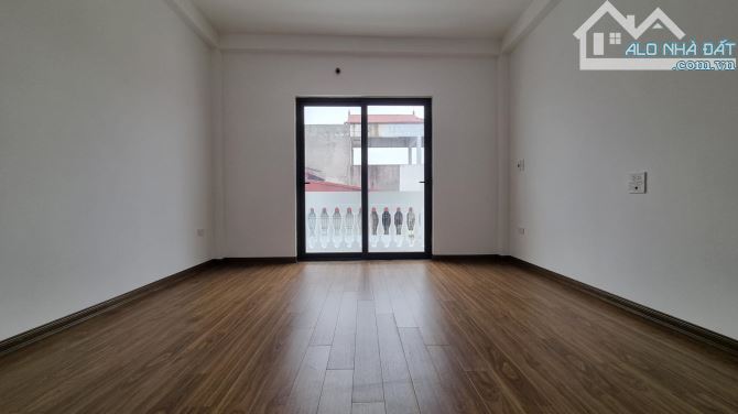 BÁN NHÀ PHỐ TƯ ĐÌNH – Ô TÔ TRÁNH – THANG MÁY – 30M² – 8,9 TỶ