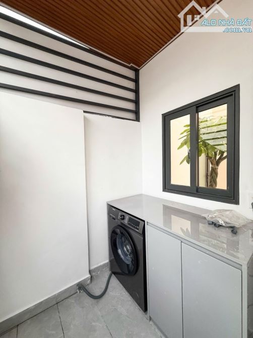 SIÊU PHẨM SÂN VƯỜN - THÍCH QUÃNG ĐỨC, PN – FULL NT – NGANG KHỦNG 9.8 – 90M² - CHỈ 7.4 TỶ - 10