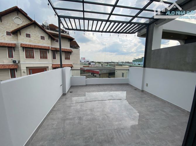 BÁN NHÀ 4 TẦNG MỚI 100%,KHU PHÂN LÔ ĐƯỜNG 6M,XE HƠI TẬN NHÀ,TRƯỜNG THẠNH, THỦ ĐỨC,CHỈ 4.95 - 10
