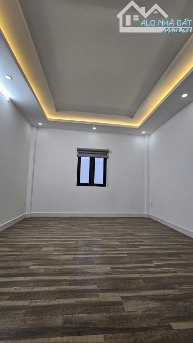 MẶT TIỀN XE HƠI 10 M NGANG 4.2 X14  BÊ TÔNG 4 TẤM CÓ 5 TỶ - 11
