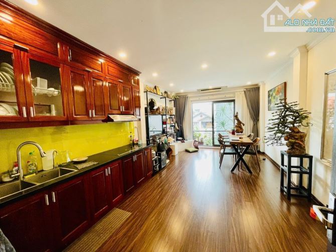 7.6 tỷ / 40 m2/ 5 tầng Giang Biên/ Ô tô Đỗ Cửa - 11