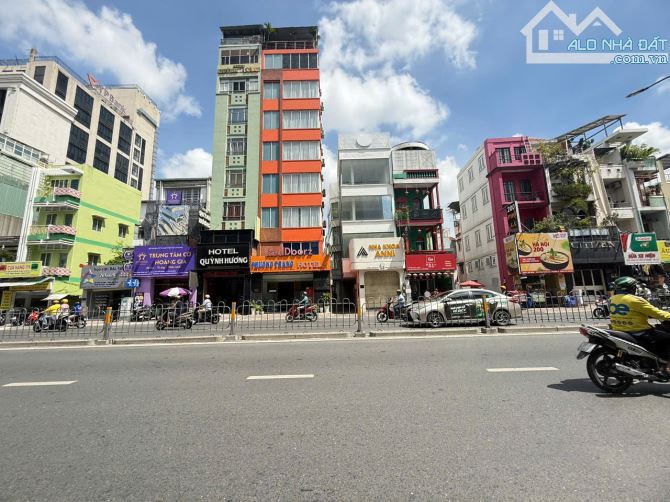 Nhà Góc 2 MT Phan Đăng Lưu P3 PN - HĐT 60tr/1Tháng- 4Tầng- 4*25m NH 4,5m- Gía: 23,5 Tỷ TL - 1