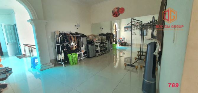 Nhà mặt phố đường N1 khu dân cư D2D giá cực tốt chỉ 13,5 tỷ - 1