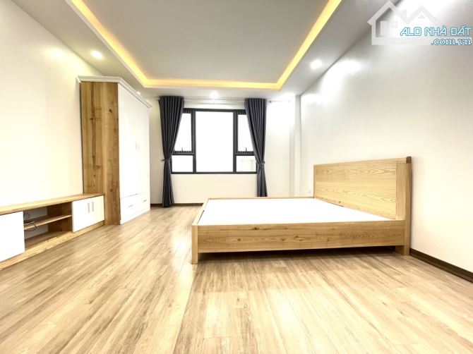 💥TT Ngã Tư Sở, Ngõ Ba Gác Tránh, Lô Góc 3 Thoáng, Full Nội Thất, DT 32m2, 5 Tầng - 1