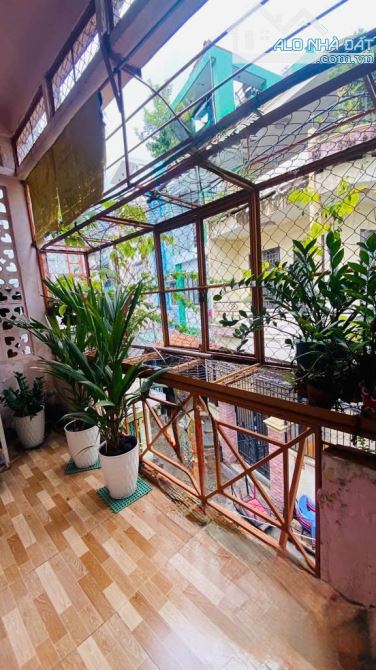 Q10 – SÁT MT TRẦN NHÂN TÔN – 65M² – 3 TẦNG – MỘT TRỤC THẲNG – NHỈNH 9 TỶ. - 1