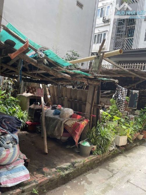 MẢNH ĐẤT SIÊU ĐẸP, 3 THOÁNG,CÁCH OTO TRÁNH 10 M, CÁCH ĐƯỜNG AN DƯƠNG VƯƠNG 30 M.,DT 36 M - - 1