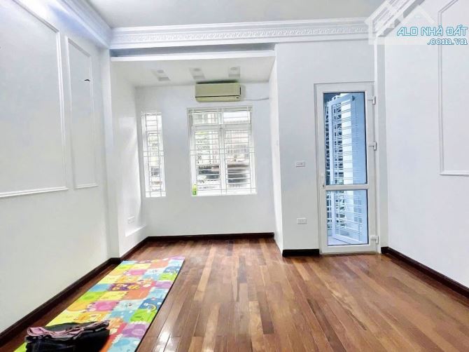 Nhà đẹp 4 tầng, 51m, ô tô vào nhà, ở sướng, Kinh doanh đỉnh cao, Thái Hà - 1