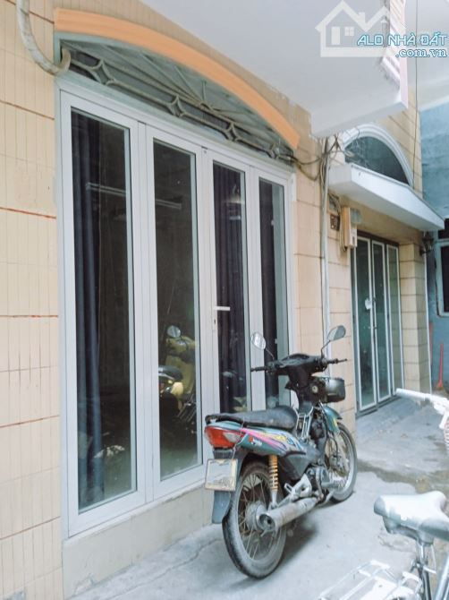 ♥️NHÀ Q4 chỉ dành cho GĐ HẠNH PHÚC với 3Đ+ CÓ NGAY 38M2 - 2 TẦNG - 2PN🚗 - 1