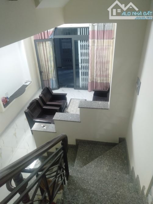 BÁN NHÀ MỚI QUẬN 7, HẺM XE HƠI, 5x21M, 3 TẦNG, NGUYỄN VĂN QUỲ, CHỈ NHỈNH  Mô tả: - Di - 1
