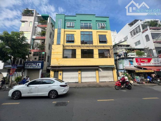 Cho Thuê Nhà Mặt Tiền 13x5m đường Huỳnh Mẫn Đạt quận 5 - 1