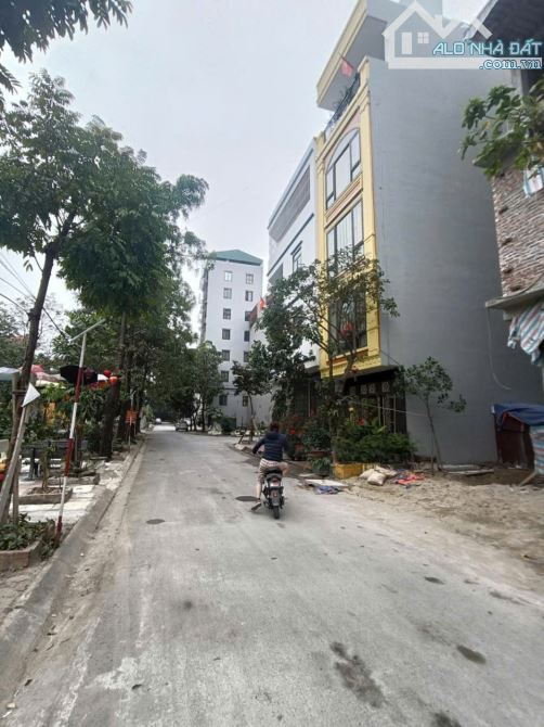 KHU ĐẤT DV MAN BỒI - BALA HÀ ĐÔNG 51M CHỈ HƠN 14 TỶ - 6 TẦNG THANG MÁY - PHÂN LÔ VỈA HÈ - - 1