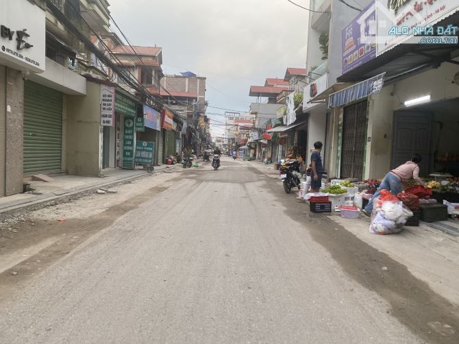 MẶT ĐƯỜNG KINH DOANH ĐỈNH,DÂN CƯ ĐÔNG ĐÚC SẴN DÒNG TIỀN ĐỀU ĐẶN - 1