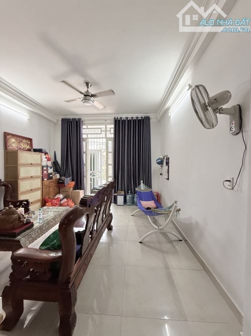 BÁN NHÀ MẶT TIỀN ĐƯỜNG SỐ, GẦN CHỢ HIỆP BÌNH, TẶNG FULL NỘI THẤT 4,1X14 CHỈ 5,8 TỶ - 1