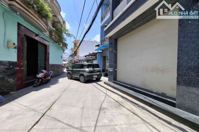 Bán nhà hẻm xe hơi, Trường Chinh, Tân Bình, 70 m² (5.4m x 13m), 2 tầng - Giá 7.45 tỷ TL - 1