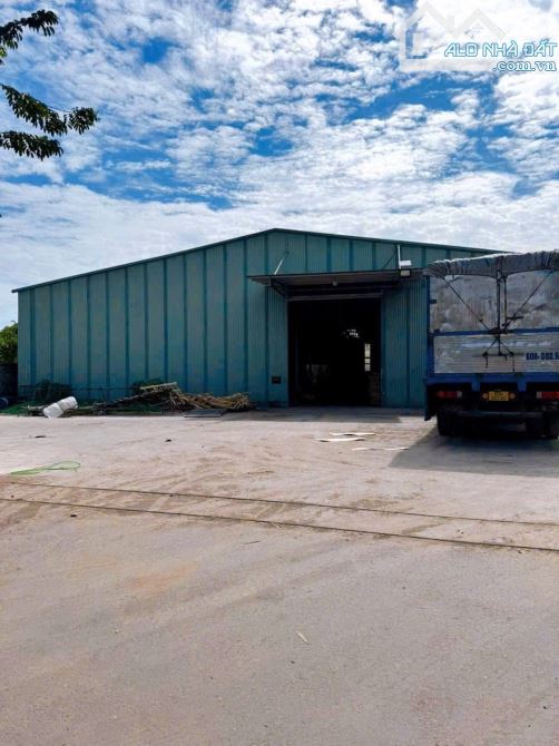 Bán xưởng khuôn viên sân bãi 7000m2 Gần ngã 4 Võ Nguyên Giáp -Đường Tân Cảng IDC -Biên - 1