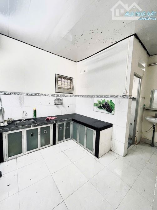Nhà đường Ung Văn Khiêm, Thông ra đường Nguyễn Gia Trí nhà 4 tầng chỉ 161tr/1m2 - 1