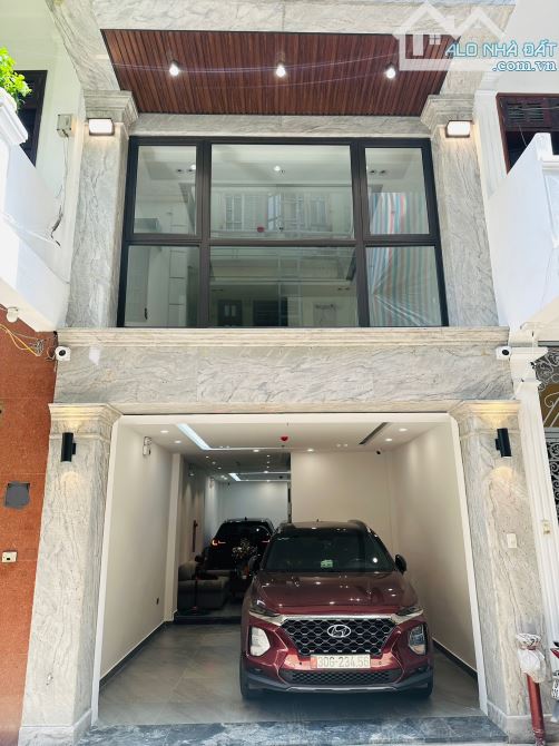 Phân lô, nhà mới, oto đỗ trong nhà 2 cái. Hàng hiếm ngay Hoàng Quốc Việt, Cầu Giấy - 1
