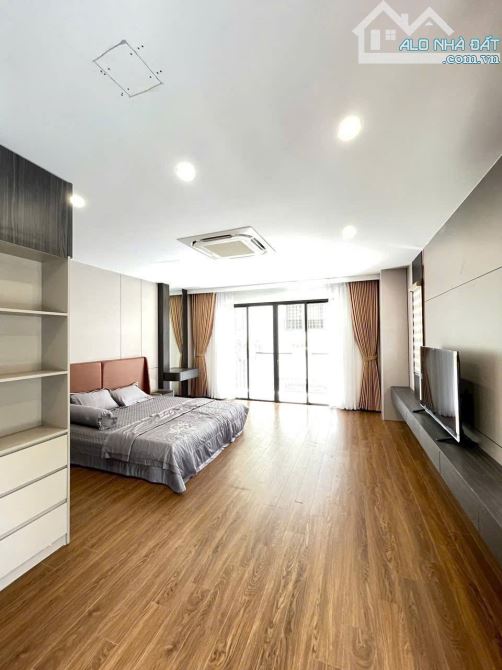 Mình cần bán nhà 5t,37m tại Nguyễn Viết Xuân,Hà Đông,thang máy , tiện ích tốt chỉ 9t - 1